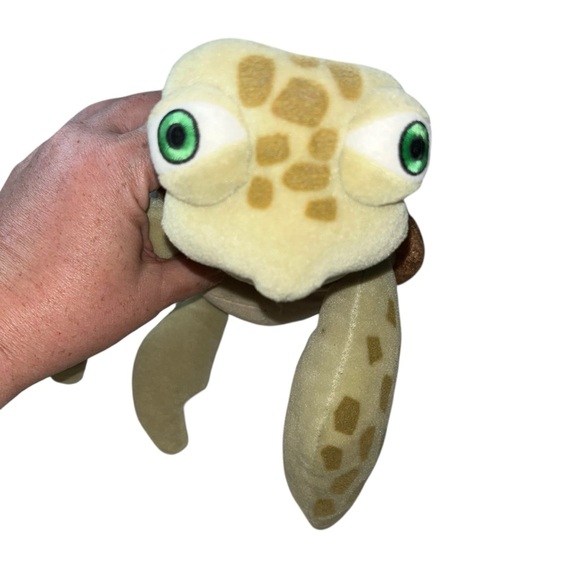 Walt Disney World Finding Nemo Dad CRUSH Sea Turtle Plush 13" - Picture 3 of 4